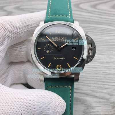 Replica Panerai Luminor Marina Black Dial Green Leather Watch 44MM